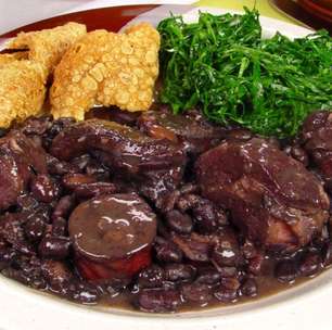 Feijoada tradicional na quarta-feira: faça para a família toda