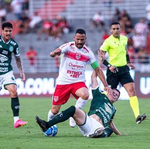 CRB mantém tabu, vence Guarani e sonha com vaga no G-4