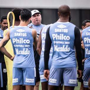 Ainda sem Mendoza, Santos treina no CT Rei Pelé de olho em decisão contra o Vasco