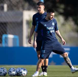 Messi se apresenta em Buenos Aires, e Argentina inicia preparação para enfrentar Paraguai e Peru