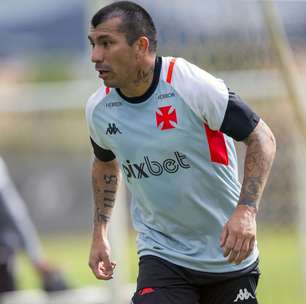 Vasco 'torce' para Medel ser punido na seleção chilena; entenda