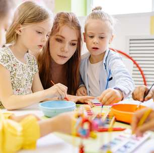 Desenhos Ursinhos Carinhosos Para Imprimir e Colorir