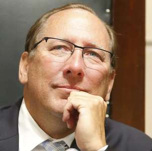 John Textor fala sobre crise no Lyon e minimiza chance de rebaixamento: "Não corre risco"