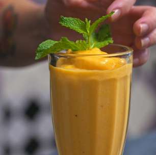 Smoothie caseiro de manga com iogurte: receita cremosa e refrescante