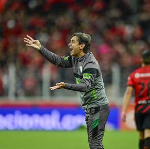 Bustos lamenta resultado e vê derrota do América baseada no primeiro tempo