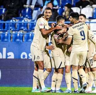 Porto vence o Vizela fora de casa e encosta no líder Benfica no Português