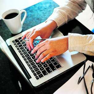 IA ameaça empregos? Medo cresce entre brasileiros enquanto mercado passa por transformação