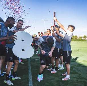 Messi é recebido com festa no Inter Miami após conquista da Bola de Ouro