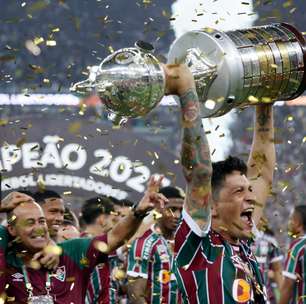 'É algo histórico', comemora Cano após título da Libertadores