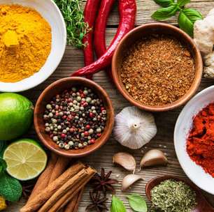 Ingredientes saudáveis que podem substituir o sal