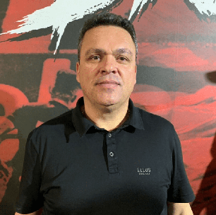 Presidente do Atlético-GO rasga elogios a defensor após mais uma atuação de gala e revela: "Já tem time grande me ligando"