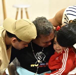 Luis Díaz se emociona ao encontrar pai pela 1ª vez após sequestro