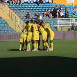 Mirassol goleia Atlético-GO e mantém vivo o sonho de acesso para a Série A