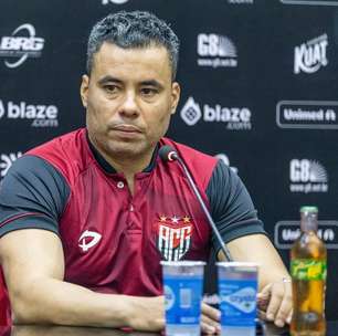 Técnico do Atlético-GO descarta mudança em estilo de jogo visando o duelo contra o Guarani: "Não posso achar que está tudo errado"