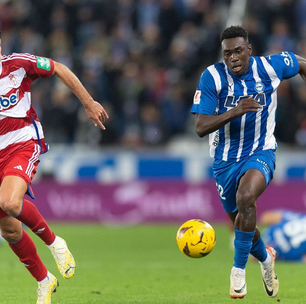 Alavés vence Granada pelo Campeonato Espanhol e se distancia da zona de rebaixamento