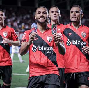 SUBIMOS! Atlético-GO vence o Guarani, conta com tropeço de rival e conquista o acesso à Série A do Brasileirão