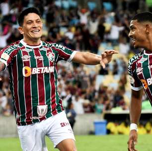 Em noite de golaços, Fluminense vence e rebaixa o Coritiba no Brasileirão