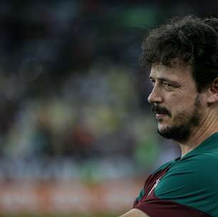 Fernando Diniz critica postura do Fluminense no primeiro tempo contra o Coritiba: 'Displicência'