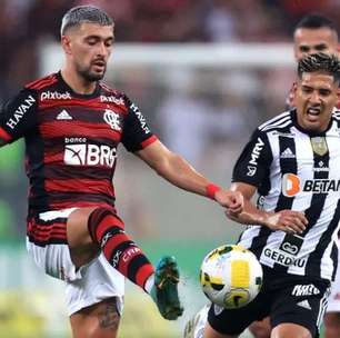 "As cartas revelaram isso"; Vidente faz previsão sobre Flamengo x Atlético-MG