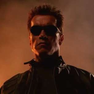 Arnold Schwarzenegger tomou bronca de James Cameron