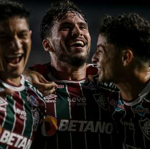 Martinelli comemora gol pelo Fluminense e 'cobra' Pix de Cano por assistência