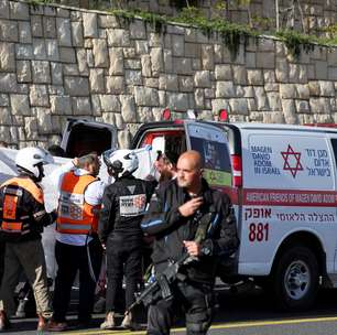 Ataque a tiros deixa três pessoas mortas e várias feridas em Jerusalém