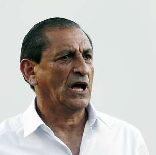Ramón Díaz reforça confiança em permanência do Vasco na elite: "Vamos lutar até o fim"