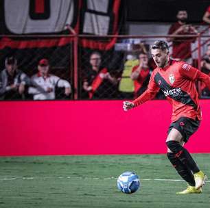 Meia-atacante do Atlético-GO reflete sobre a temporada de 2023 e exalta apoio incondicional da torcida: "Eles mereciam"