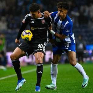 Porto vence o Casa Pia no Dragão e alcança o líder Sporting