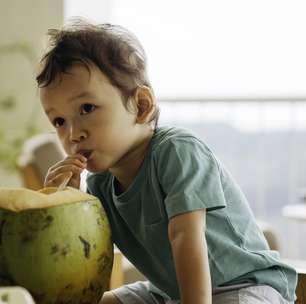 A partir de quando o bebê pode tomar água de coco?