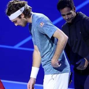 Tsitsipas explica situação da lesão
