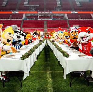 Momento fofura: clube de futebol organiza jantar natalino para mascotes na Holanda