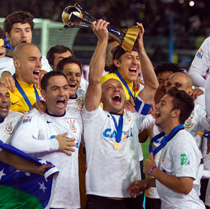 Com derrota do Fluminense, Corinthians mantém posto de último sul-americano campeão mundial