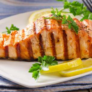 5 receitas saudáveis e práticas com salmão