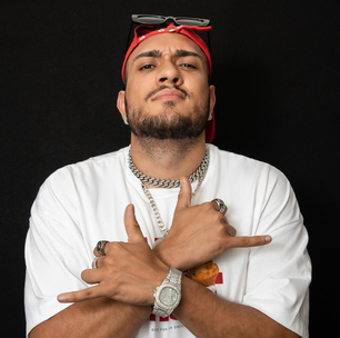 Tá com tudo no BBB! Confira a passagem do MC Bin Laden no Showlivre