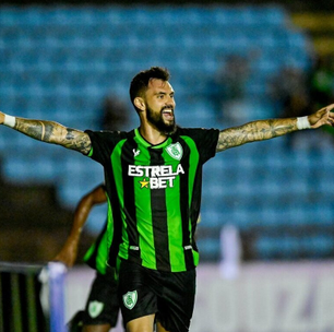 Só vale goleada! América-MG atropela o Ipatinga e segue 100% pelo Mineiro