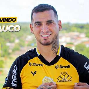 Criciúma anuncia a contratação do lateral-esquerdo Trauco, ex-Flamengo
