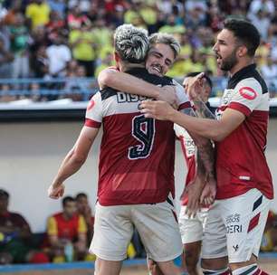 Com arbitragem polêmica, Santa Cruz vence o Petrolina fora de casa