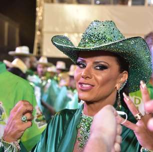 Rainha da Mancha Verde, Viviane Araujo usa aplique de cabelo avaliado em R$ 10 mil