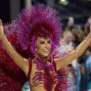 Web reage e rasga elogios a Sabrina Sato em desfile da Vila Isabel no carnaval do RJ