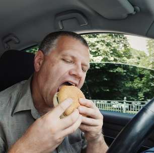 Vídeo: 5 hábitos comuns ao volante que podem gerar multas