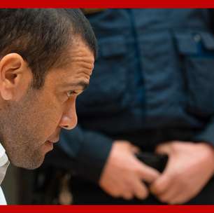 Daniel Alves é condenado a 4 anos e 6 meses de prisão por estupro pela Justiça da Espanha