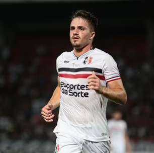 Matheus Melo se mostra confiante em classificação do Santa Cruz diante do Sport: "Expectativa alta"