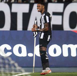 Gol contra o Bragantino faz Júnior Santos se isolar na artilharia do Botafogo na história da Libertadores