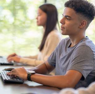 Escolas públicas recebem prêmio por difundir uso consciente das tecnologias digitais