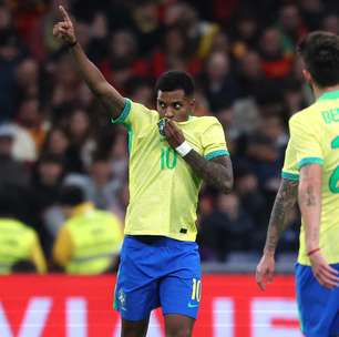 Rodrygo comenta polêmica envolvendo pênaltis contra a Seleção Brasileira: 'Duvidosos'