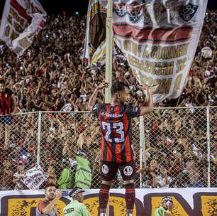 "Todo mundo abraçou o Mateus": Léo Condé destaca união da equipe e postura do atacante