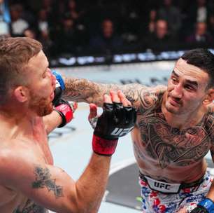 Max Holloway coroa vitória histórica e fatura 'bônus dobrado' no UFC 300