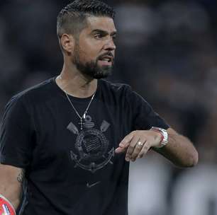 António Oliveira detona arbitragem do empate entre Corinthians e Atlético-MG