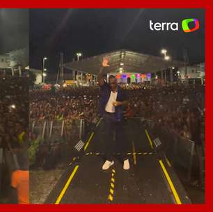 Leo Santana declara torcida a Davi do BBB durante show na Bahia